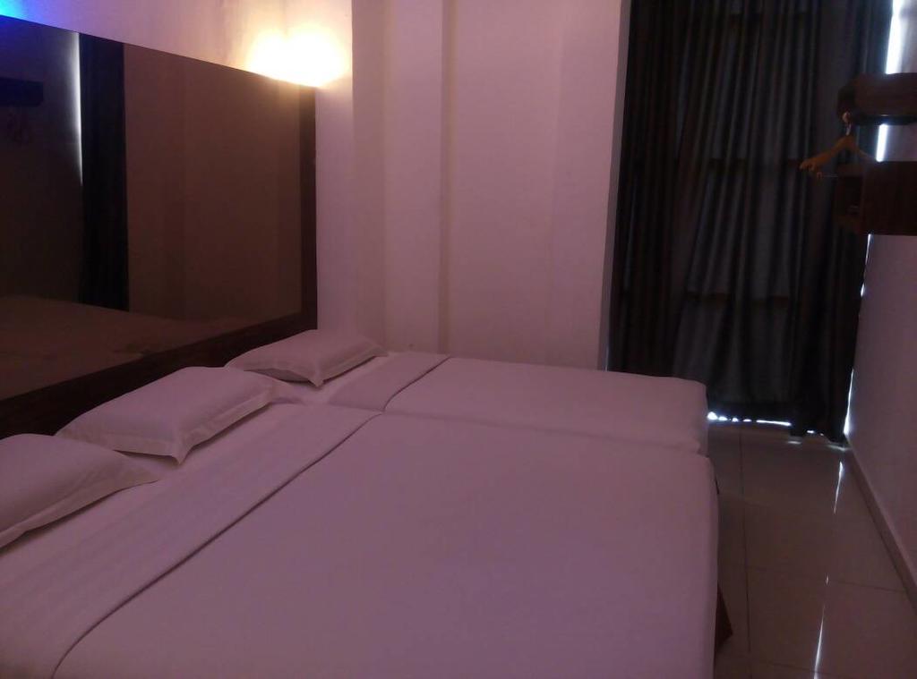 Dream Hotel Кланг Екстер'єр фото